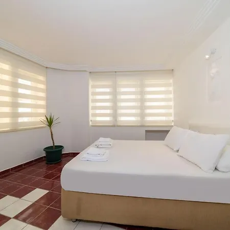Peaceful And Central Flat Near Trendy Attractions In Muratpasa, Апартаменты Анталья