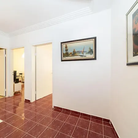 Peaceful And Central Flat Near Trendy Attractions In Muratpasa, * אנטליה